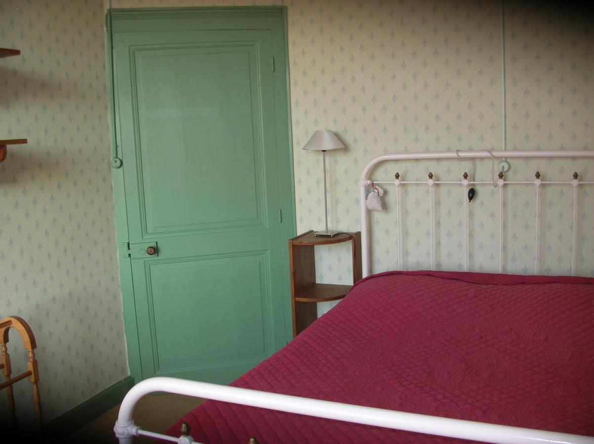 B&B "Les Remparts" Vouvant Værelse billede